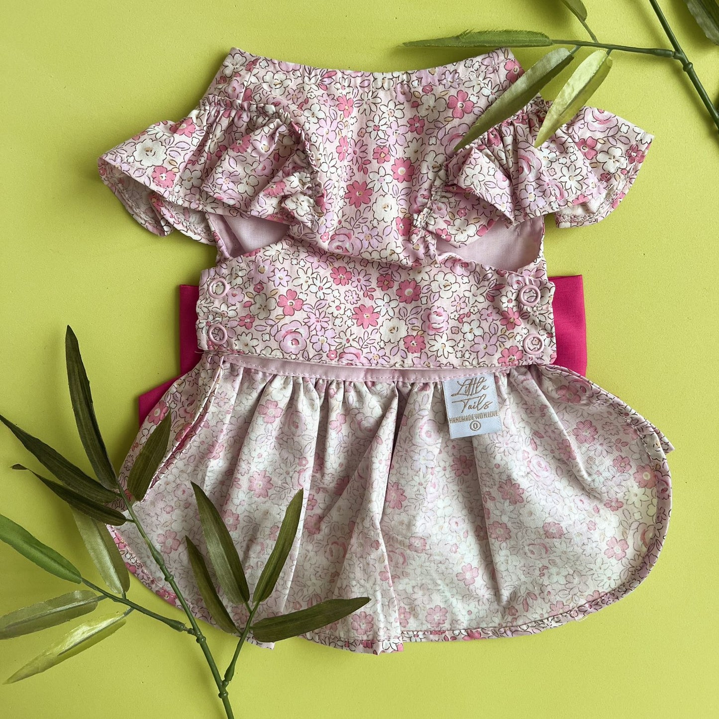 VESTIDO CERRADO FLOREADO ROSA