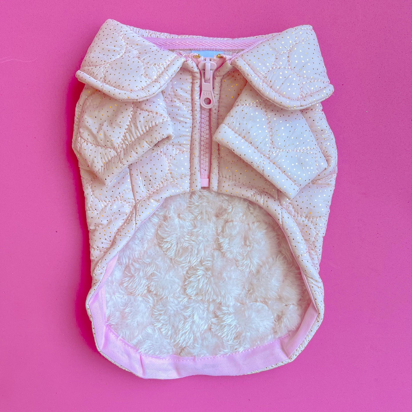 PARKA ROSA CON DORADO
