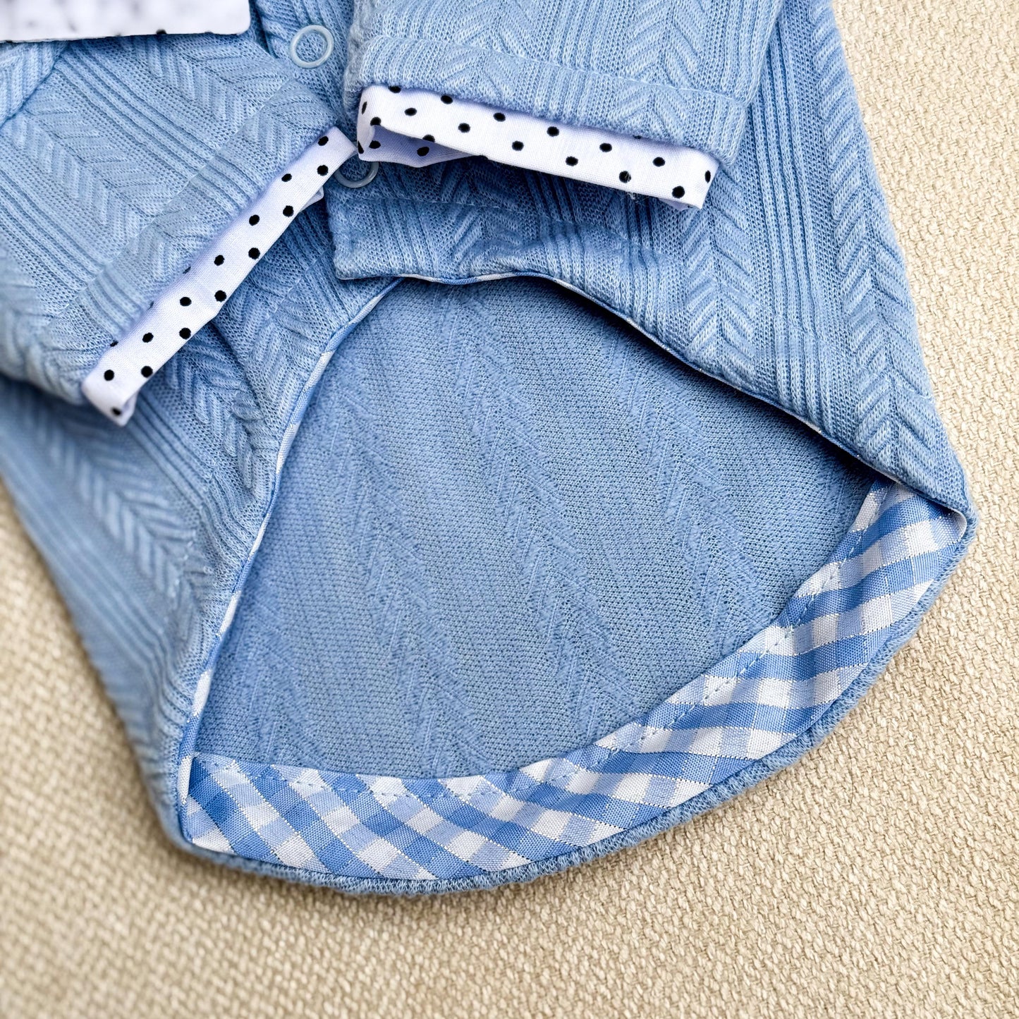 SWEATER CELESTE CUELLO CAMISA