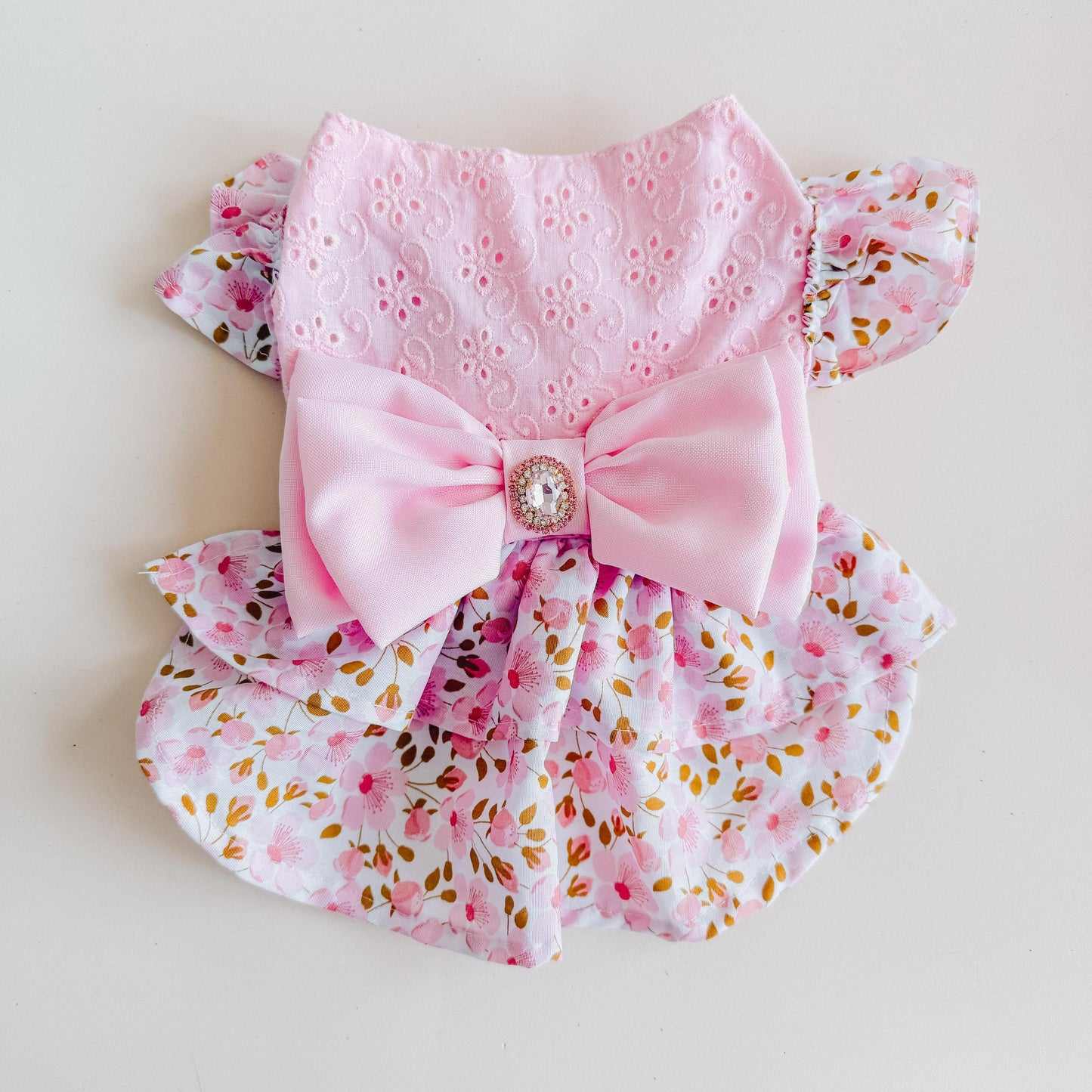 VESTIDO DE FLORES ROSA